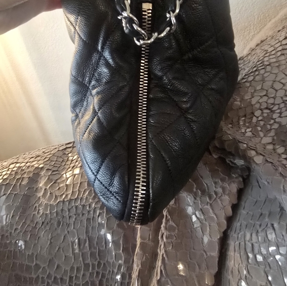 Chanel timeless Caviar black expandable Zip tote!! - Picture 3 of 16